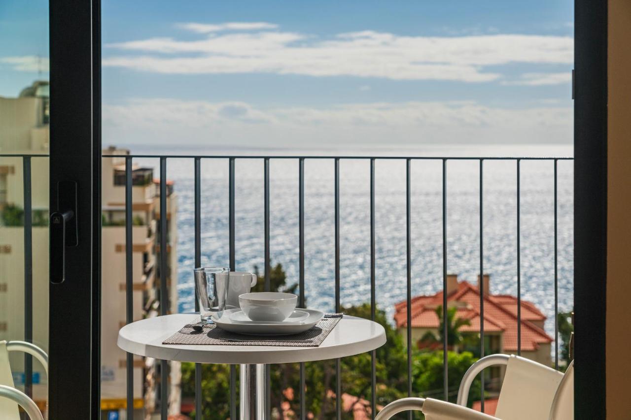 Monumental Plaza By Petit Hotels Funchal  Exteriör bild